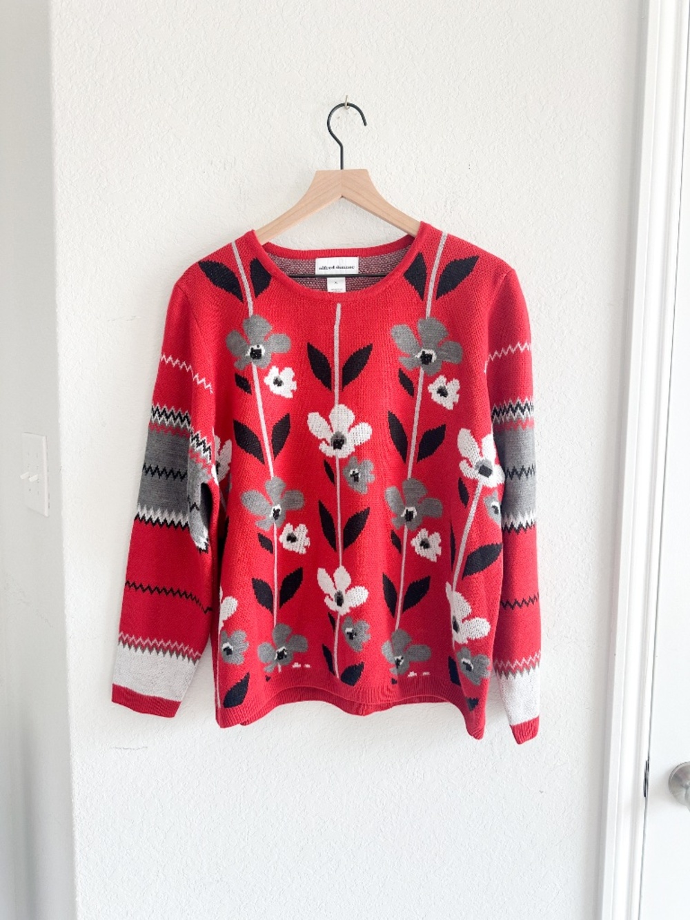 Alfred Dunner Women's Classic Vertical Flower Zig Zag Long Sleeves Sweater XL
